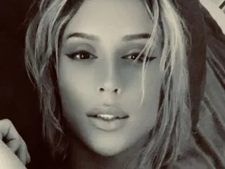 Offline Florida_Milf on Streamate