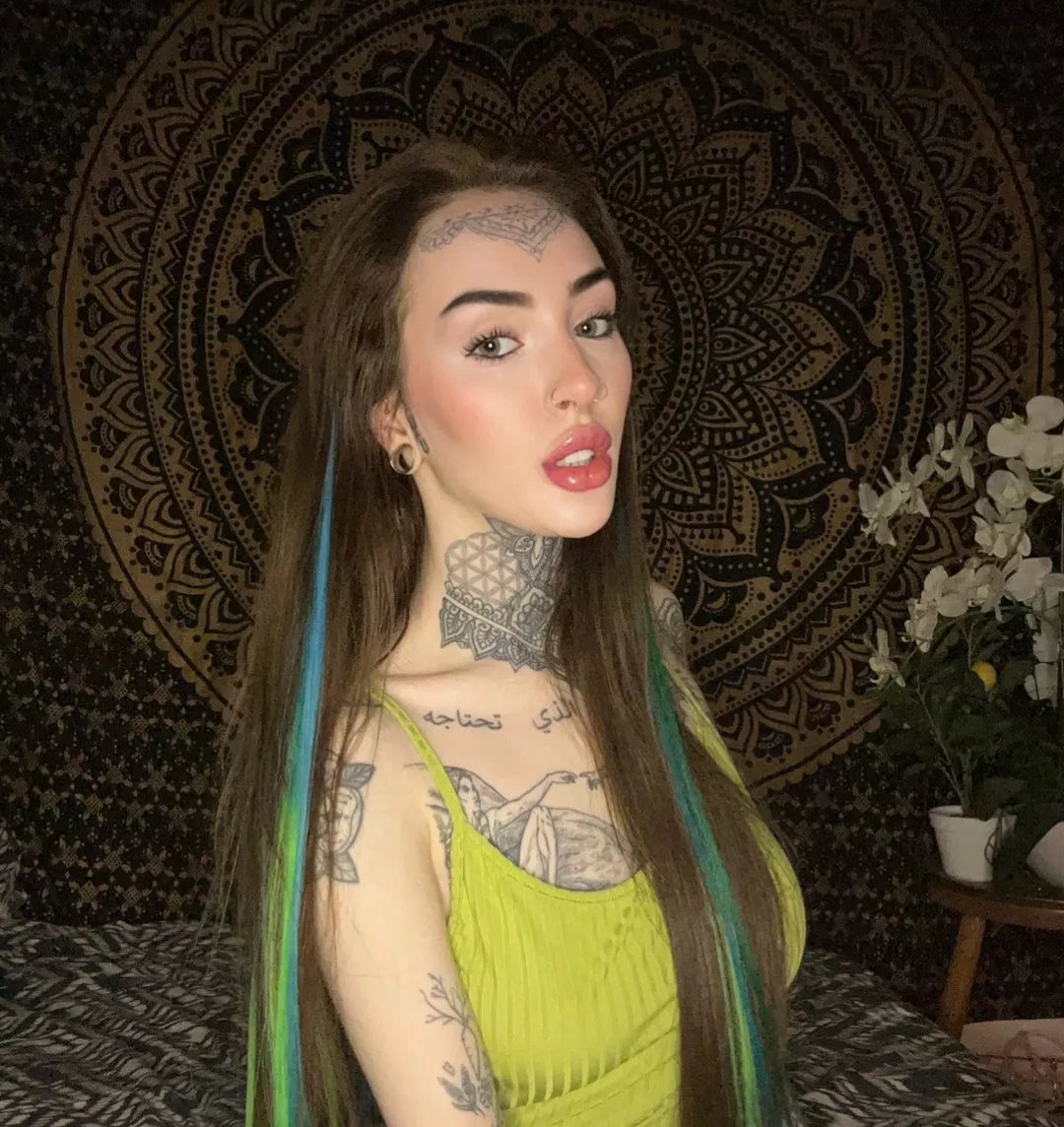 Offline GoddessMedusaBabestation on Streamate