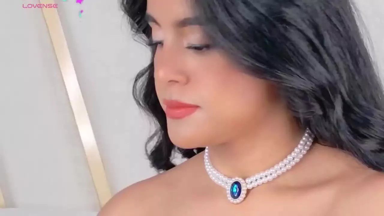 Offline AmelieGrace on Streamray