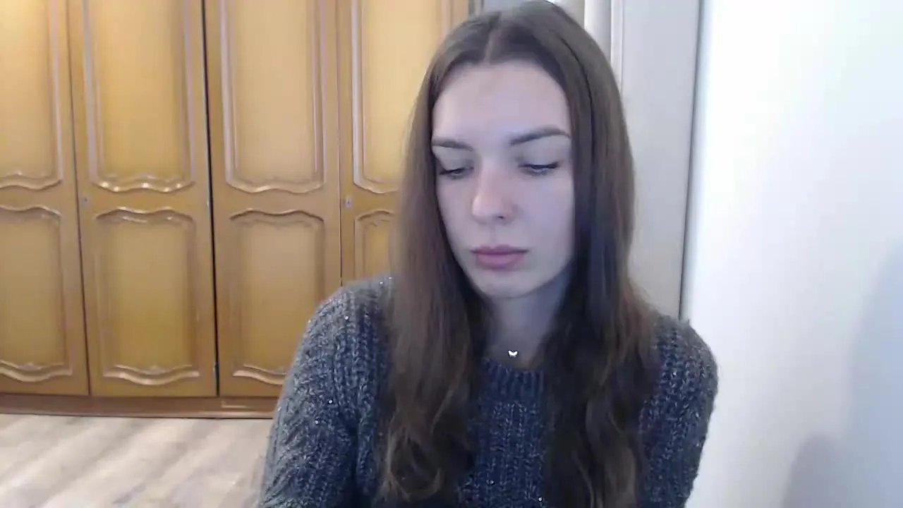 Offline AuroraKiss on Streamray