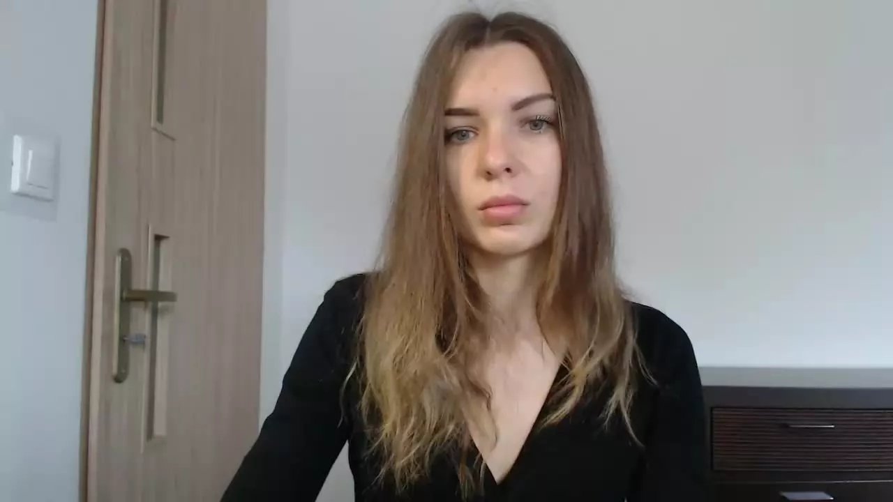 Offline AuroraKiss on Streamray