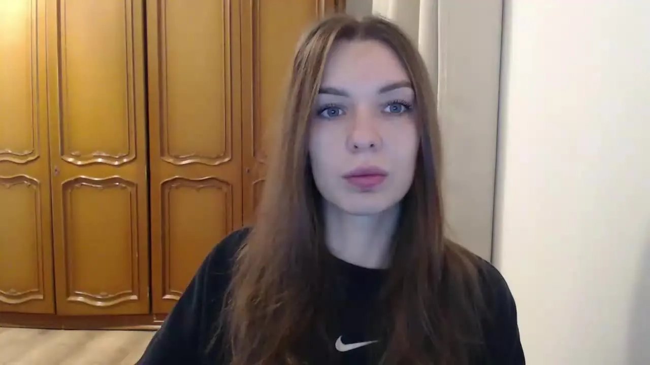 Offline AuroraKiss on Streamray