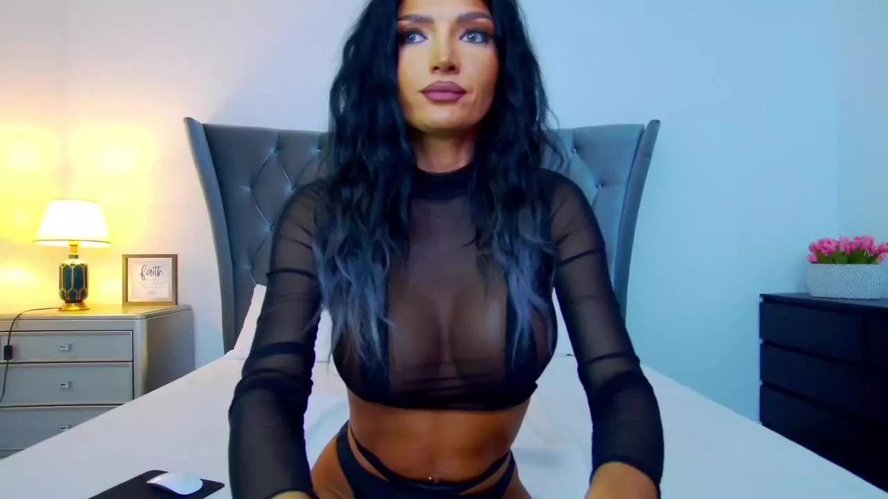 Offline KarinaSmith on Streamray