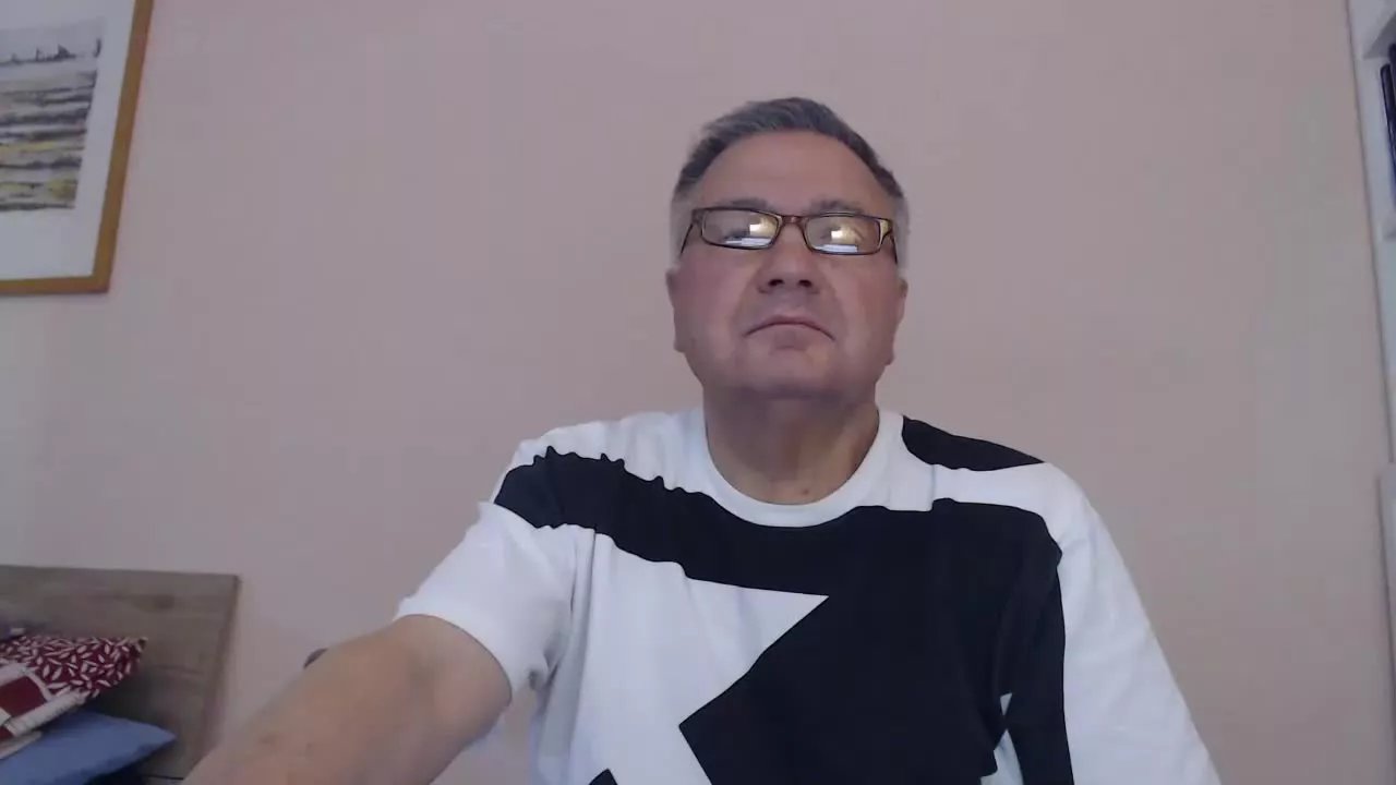 Offline YOU6me on Streamray