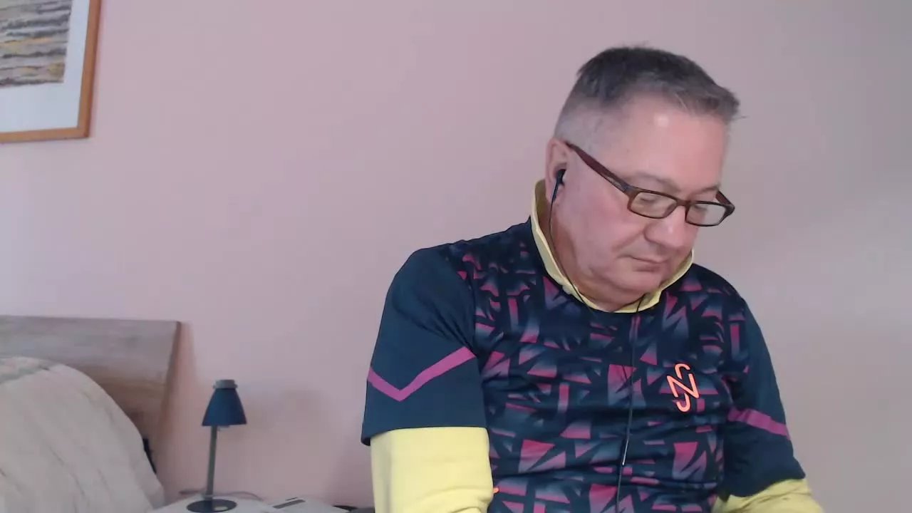 Offline YOU6me on Streamray