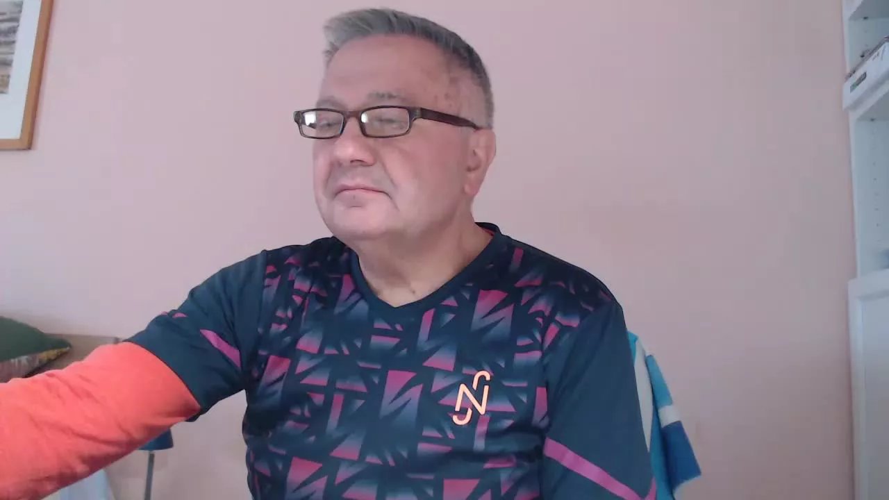 Offline YOU6me on Streamray