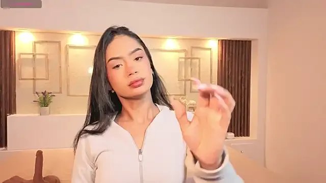 Freechat ChloeMoon9 on StripChat