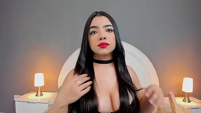 Freechat Eva_bigboobs on StripChat