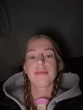 Try sexy stripper Kira_mia kira_mia from StripChat