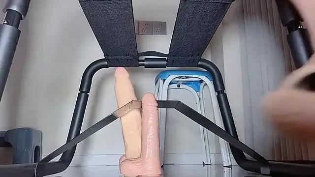 Explore 23 years old Krismil3 from StripChat Krismil3 from StripChat