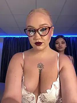 Watch RollDolls, they want to masturbate for you RollDolls from StripChat